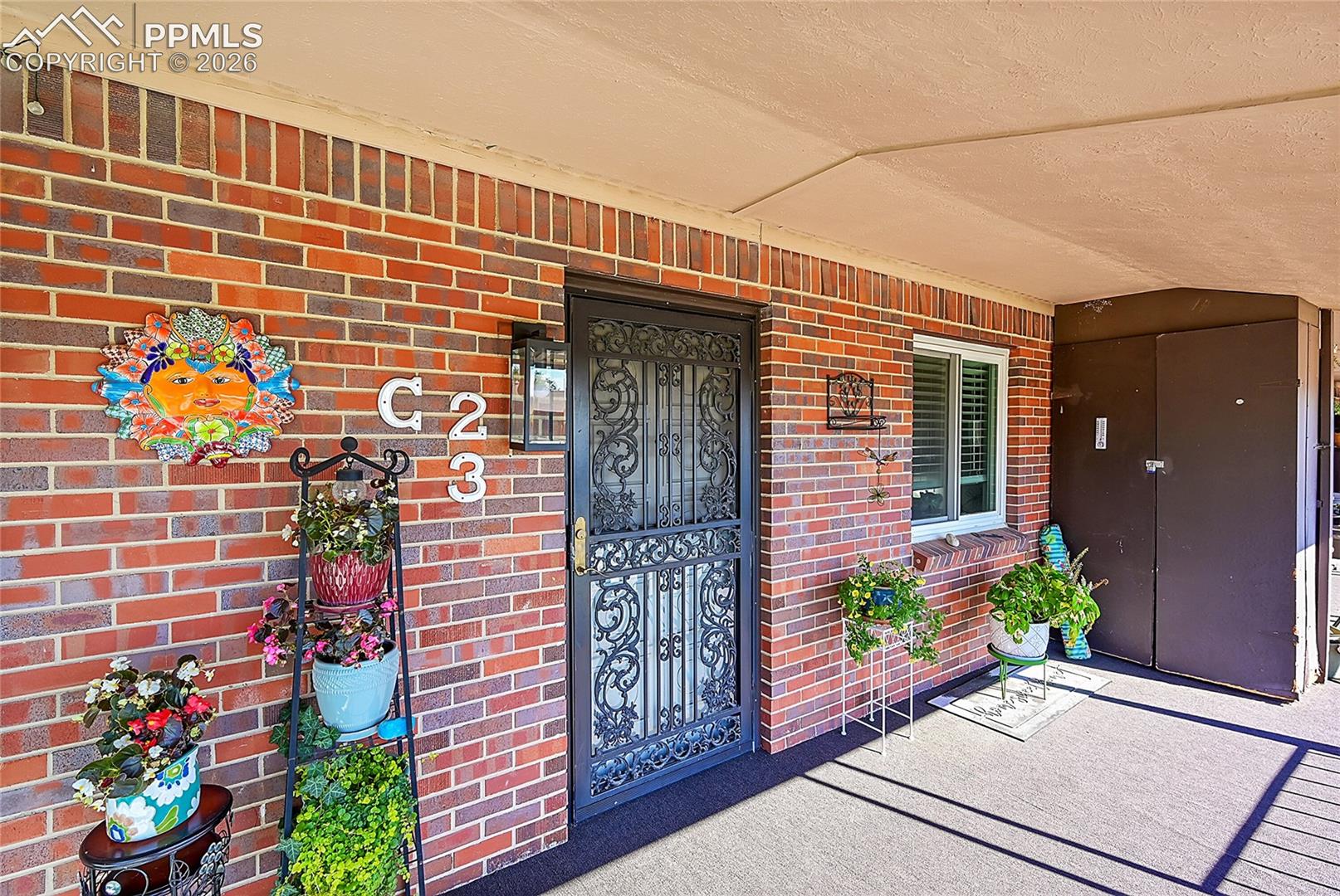 434 Valley Hi Circle
