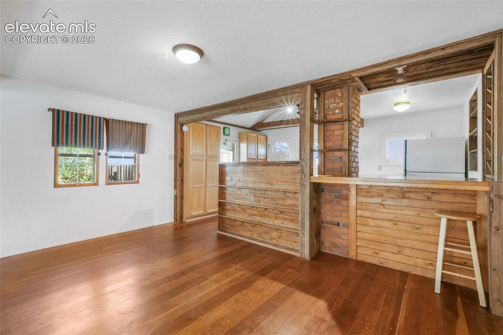 Listing photo 9 for 3326 W Kiowa Street