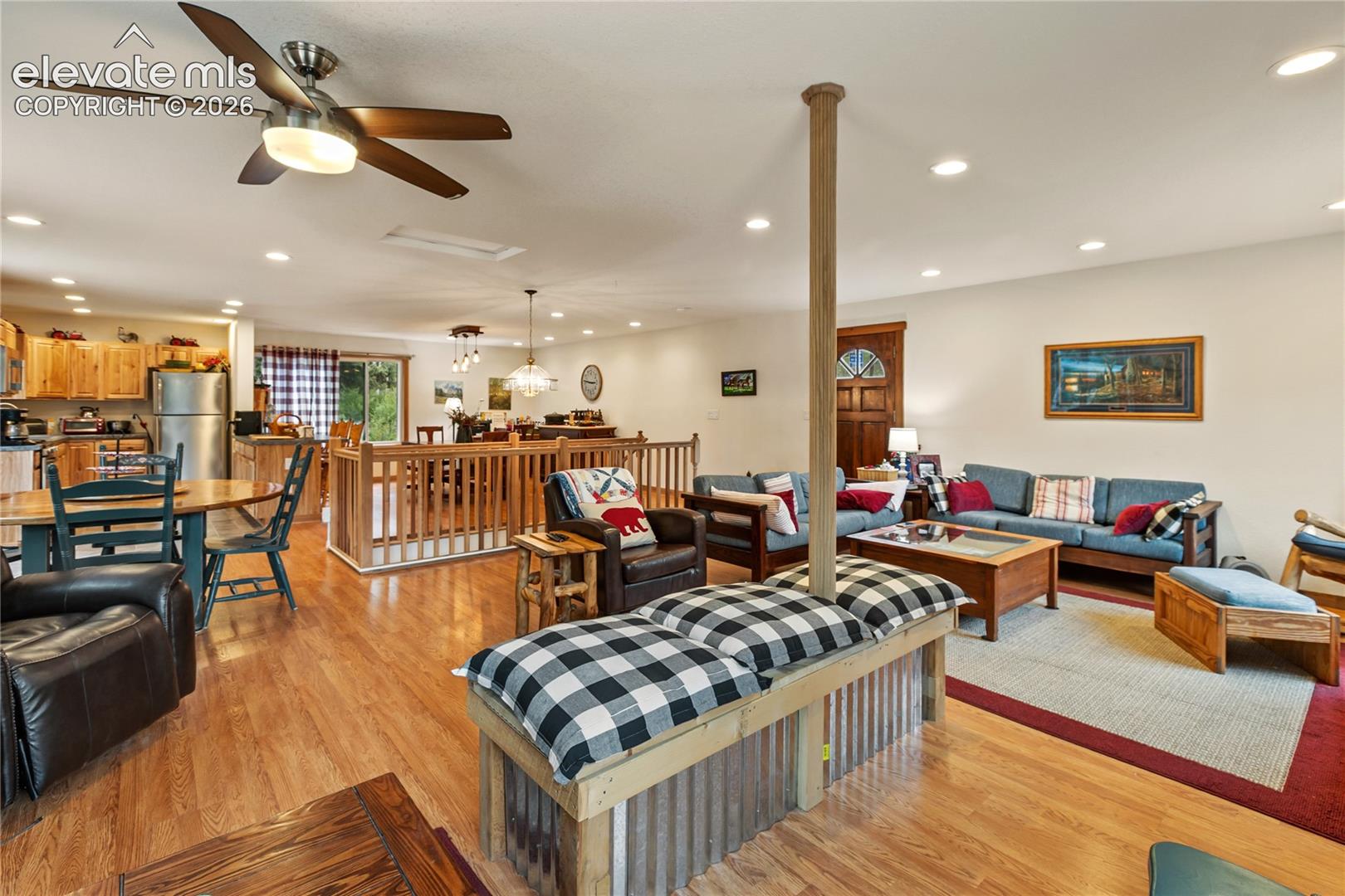 Listing photo 6 for 3912 Trout Creek Road
