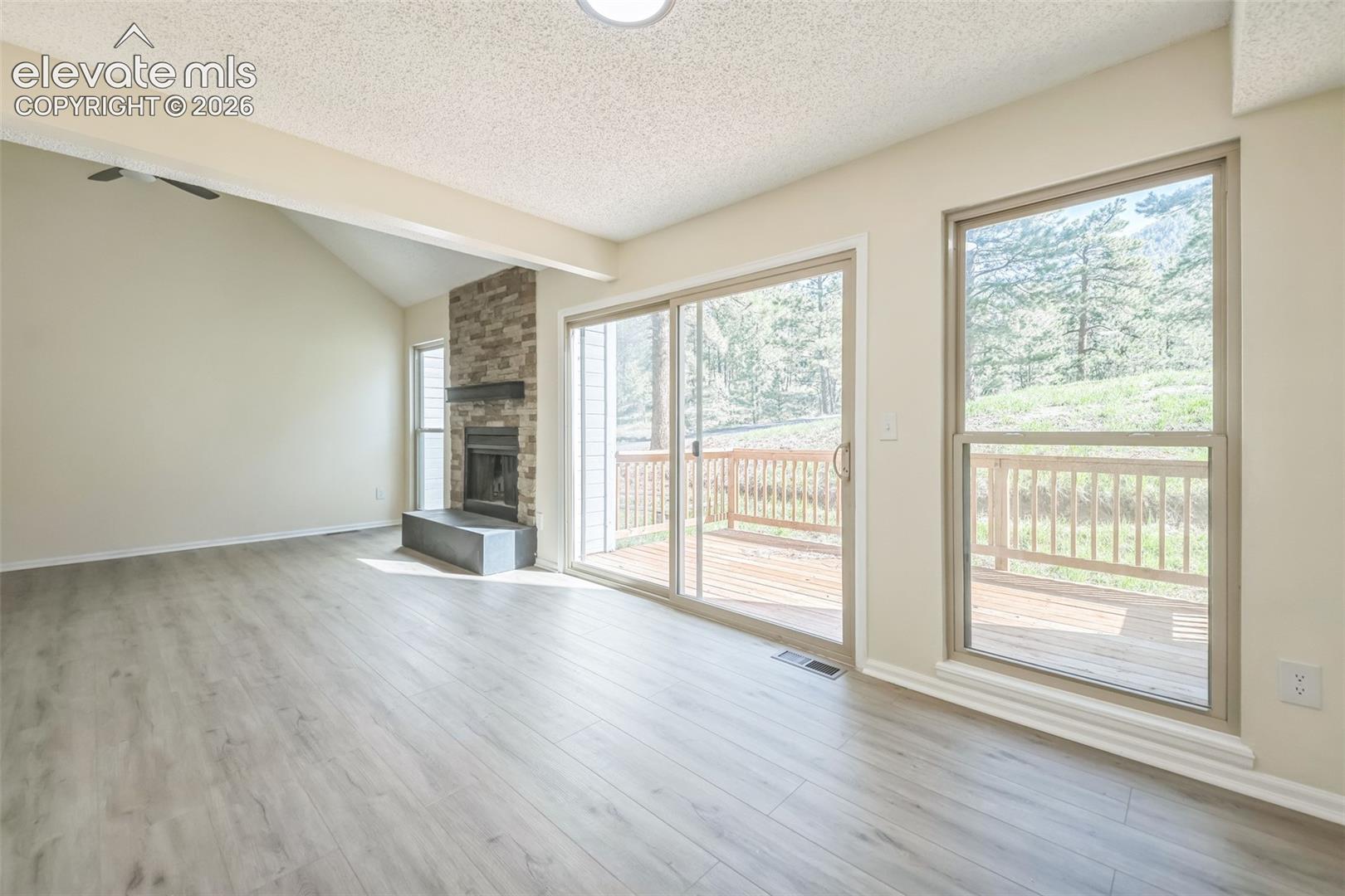 Listing photo 10 for 10635 Green Mountain Falls Road 2