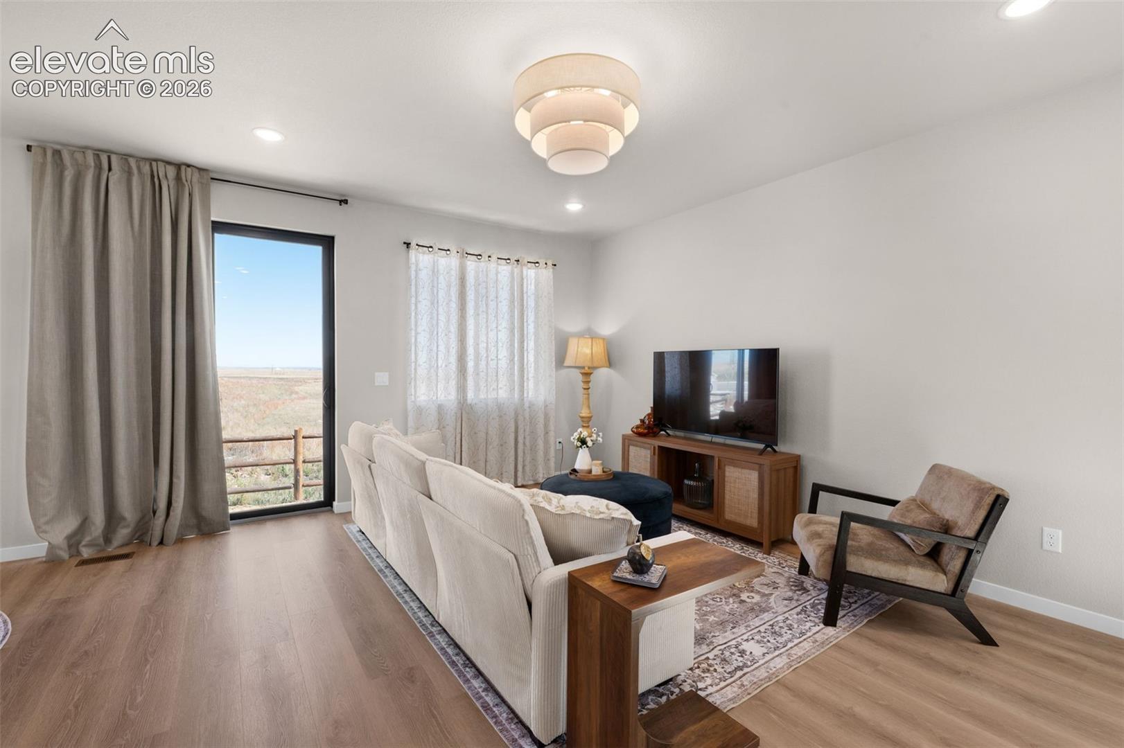 Listing photo 4 for 11047 Shelter Creek Drive