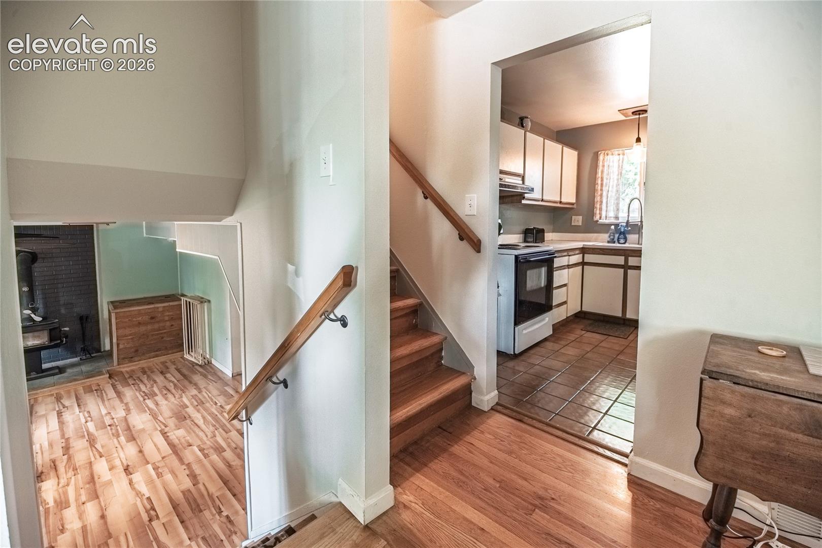 Listing photo 19 for 2512 E La Salle Street