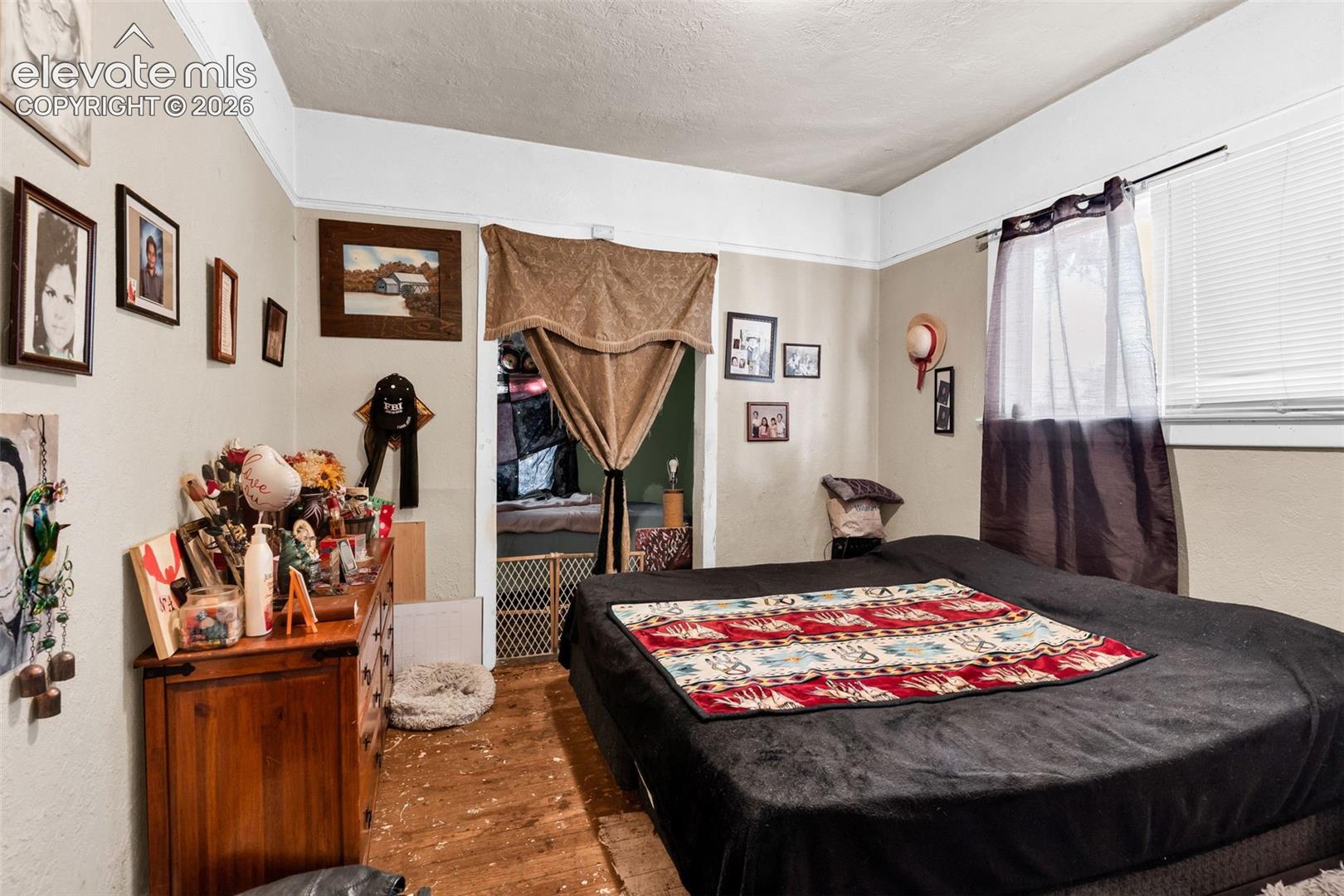 Listing photo 15 for 1008 E 8th Street