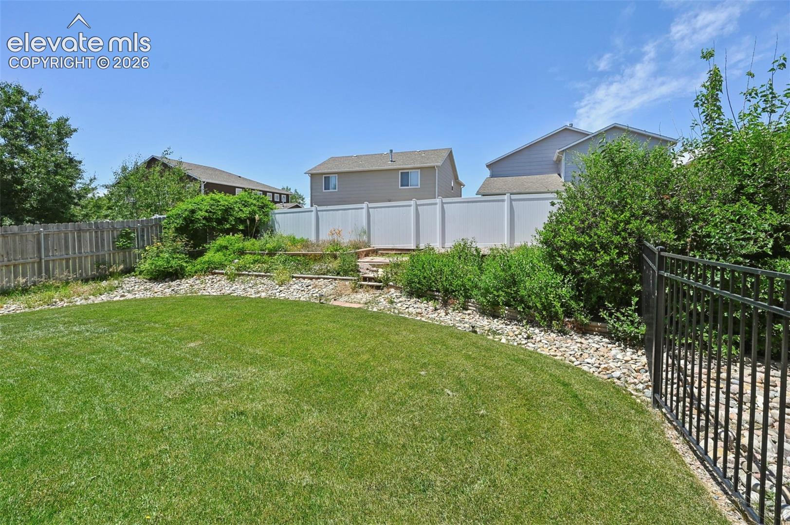 Listing photo 15 for 5053 Killdeer Drive