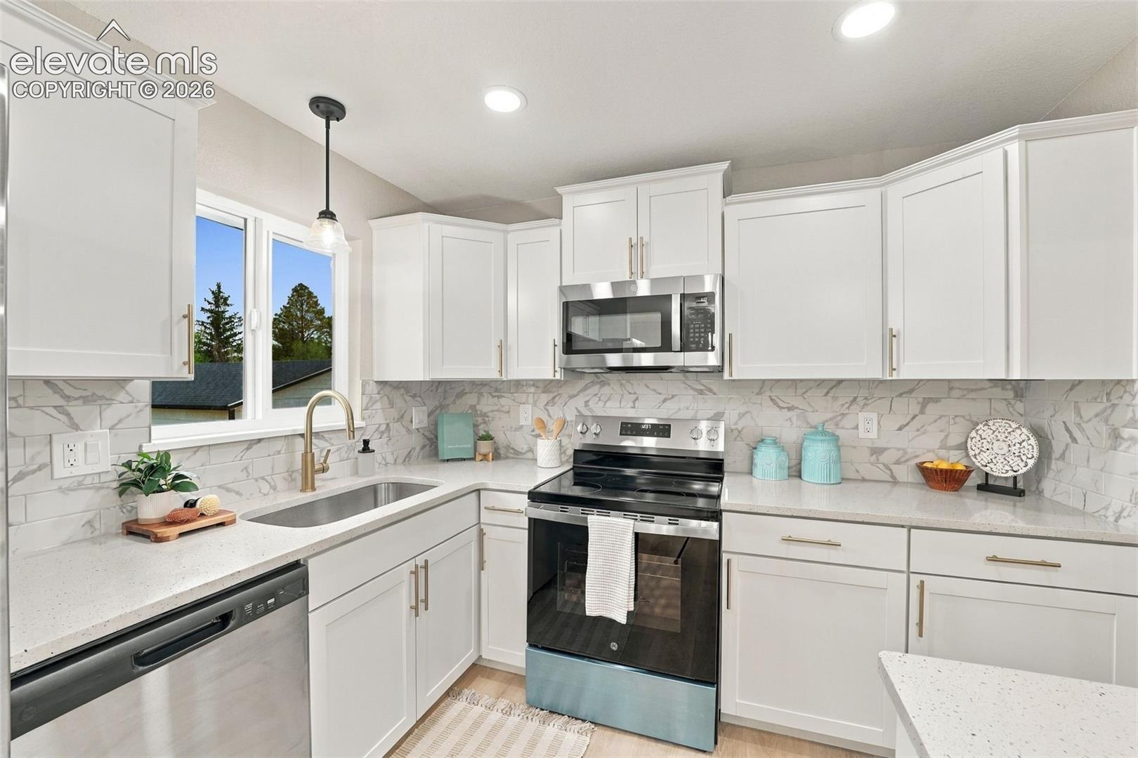 Listing photo 19 for 1144 Kachina Drive