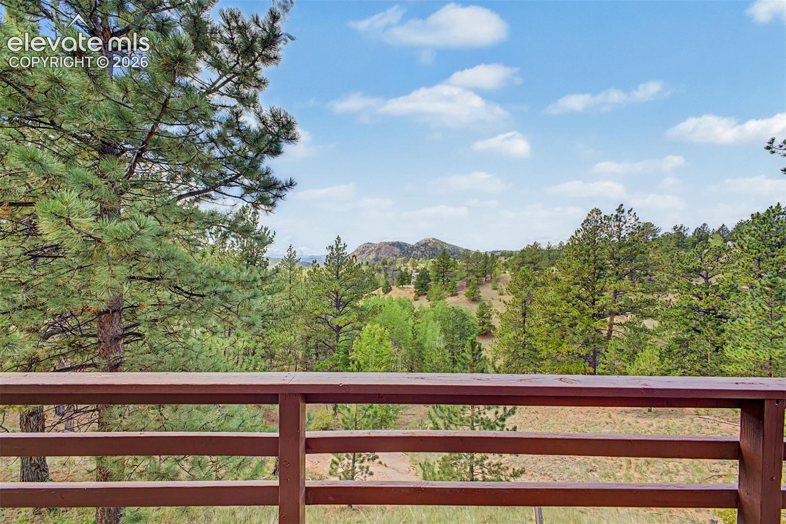 Listing photo 47 for 525 Wilson Way