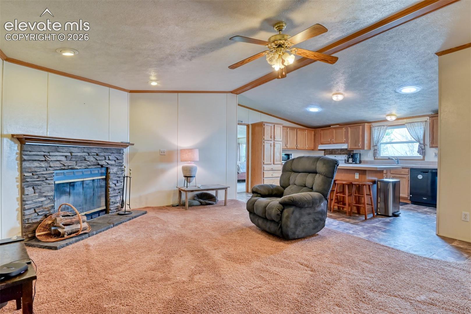 Listing photo 8 for 9672 Avenida Hermosa View