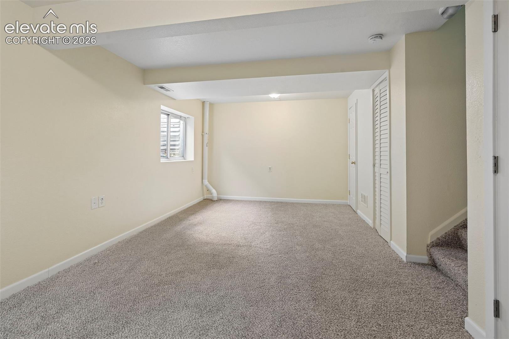 Listing photo 23 for 6382 Zermatt Drive