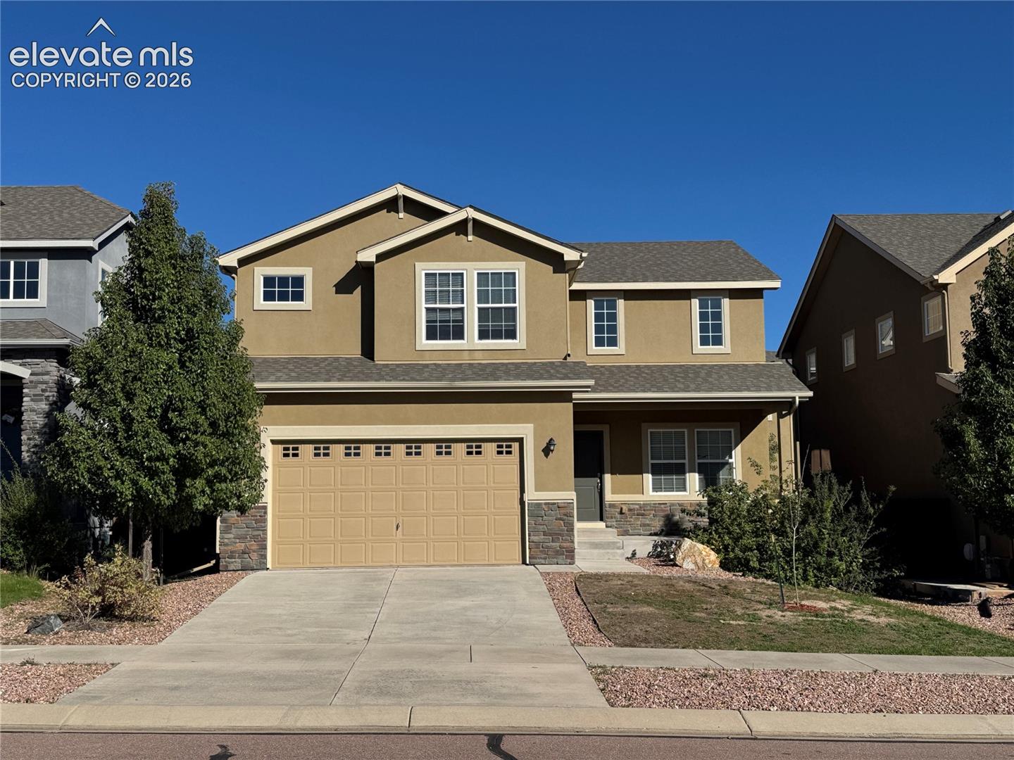 Listing photo 2 for 7961 Sandsmere Drive