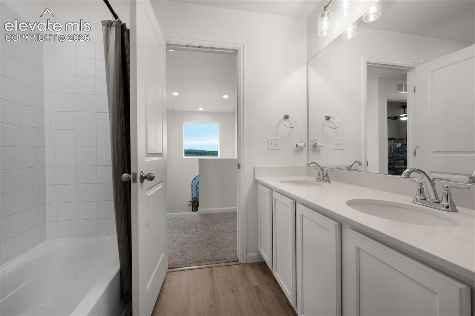 Listing photo 18 for 2501 Bella Terra Drive