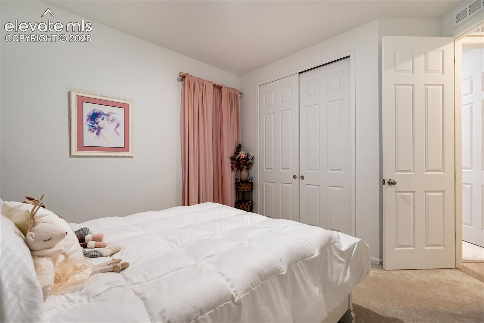 5689 Mammoth Lane, photo 23