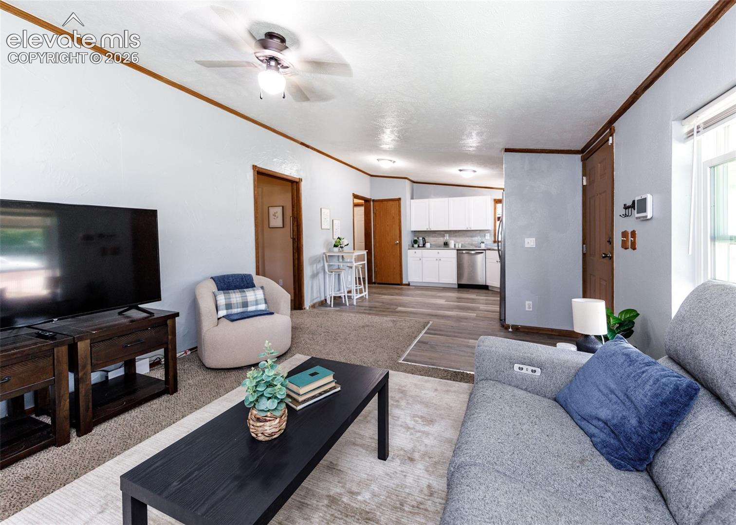 Listing photo 8 for 405 3rd Street