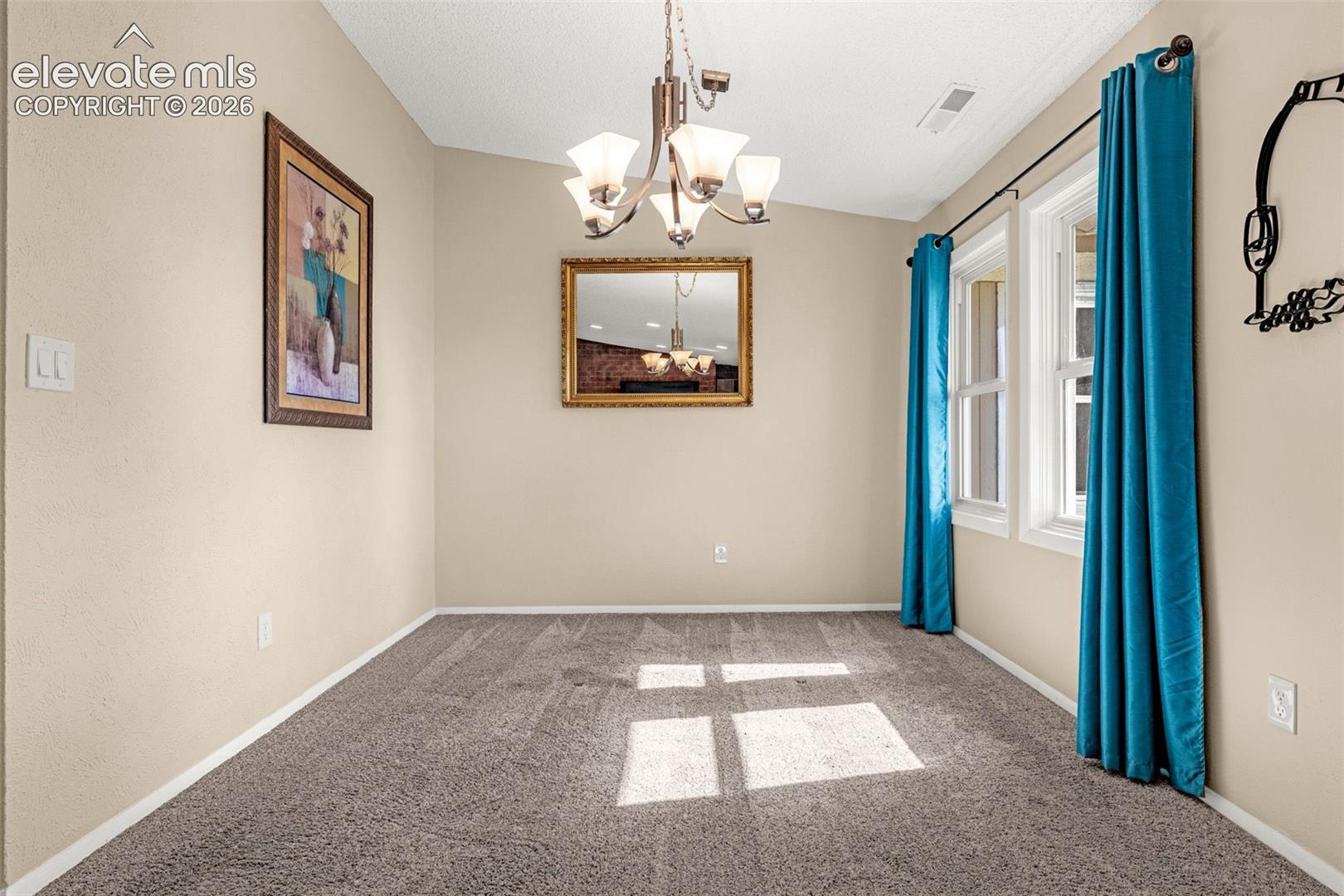 Listing photo 14 for 1660 Deer Creek Road