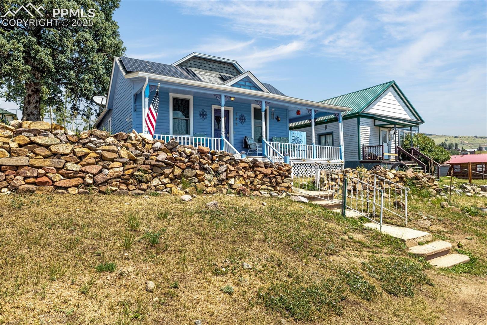 Listing photo 30 for 137 W Eaton Avenue