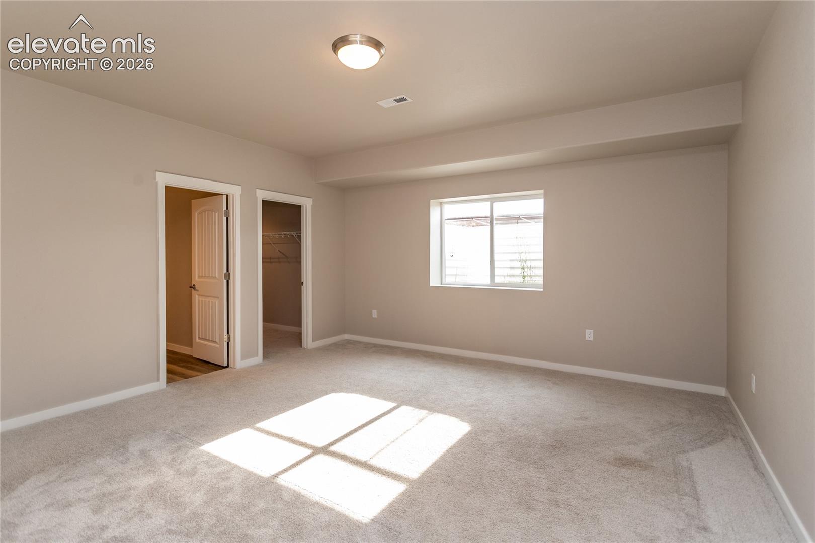 Listing photo 28 for 330 E Lost Pines Drive