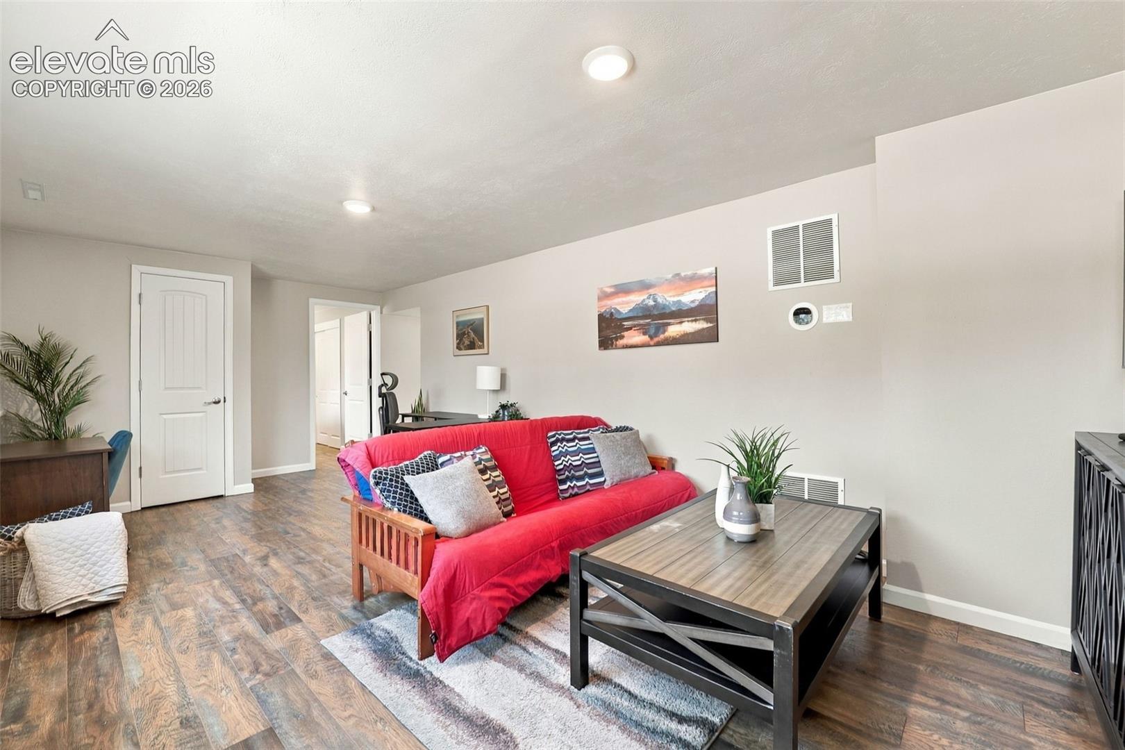 Listing photo 31 for 215 N 14th Street
