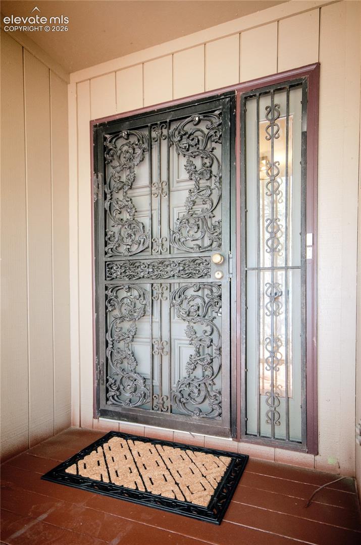 Listing photo 10 for 17360 E Caribou Drive