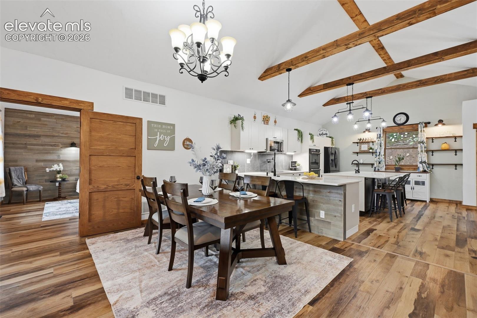 Listing photo 5 for 294 Vista De Agua Road