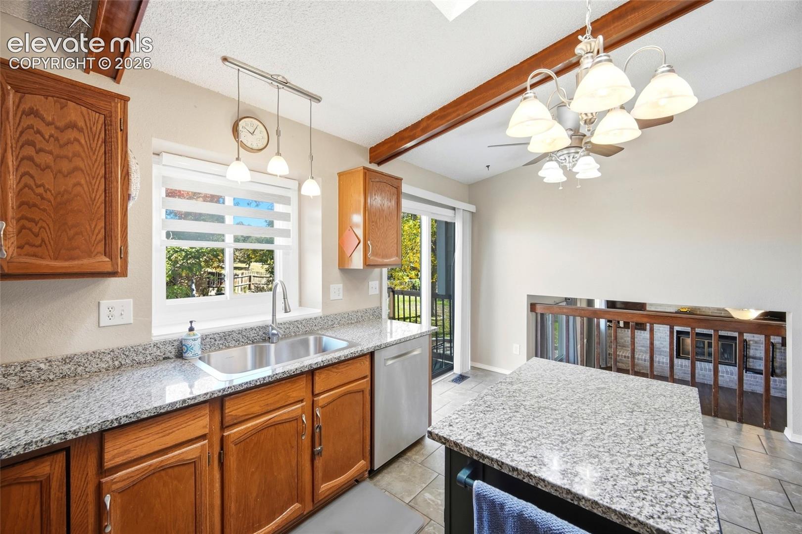 Listing photo 9 for 3880 Cloud Drive