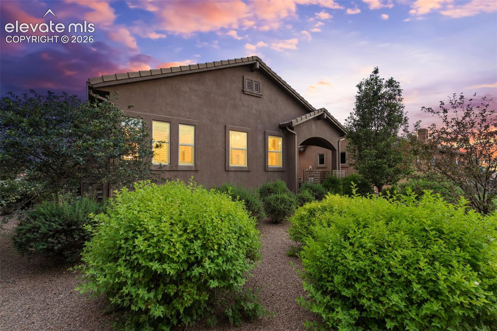 Listing photo 6 for 13060 Penfold Drive