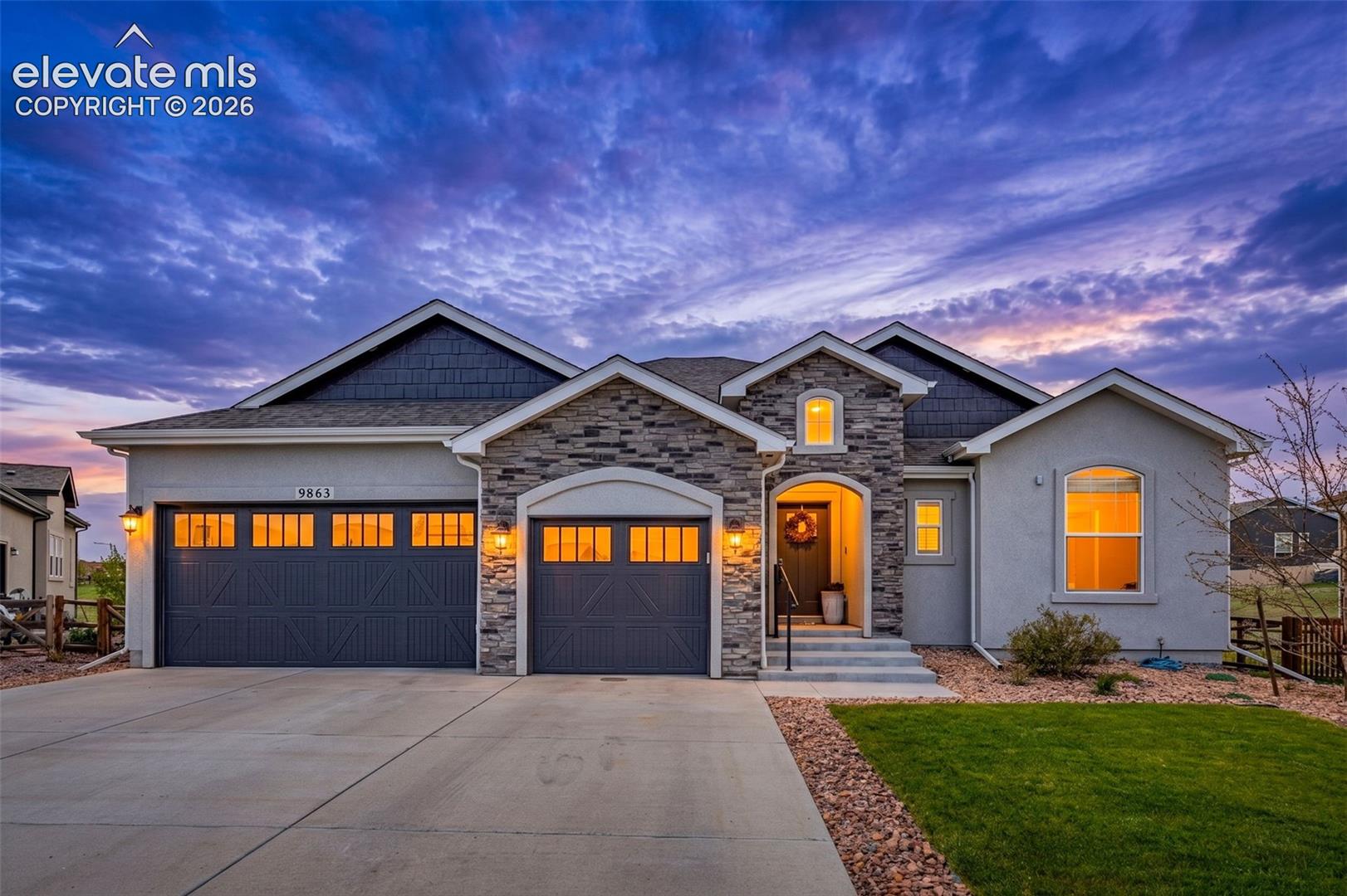 9863 Fairway Glen Drive