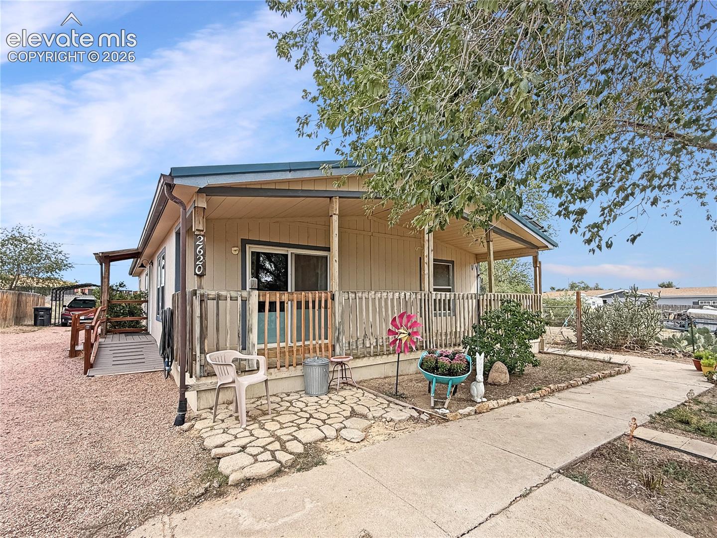 Listing photo 26 for 2620 Lowell Avenue