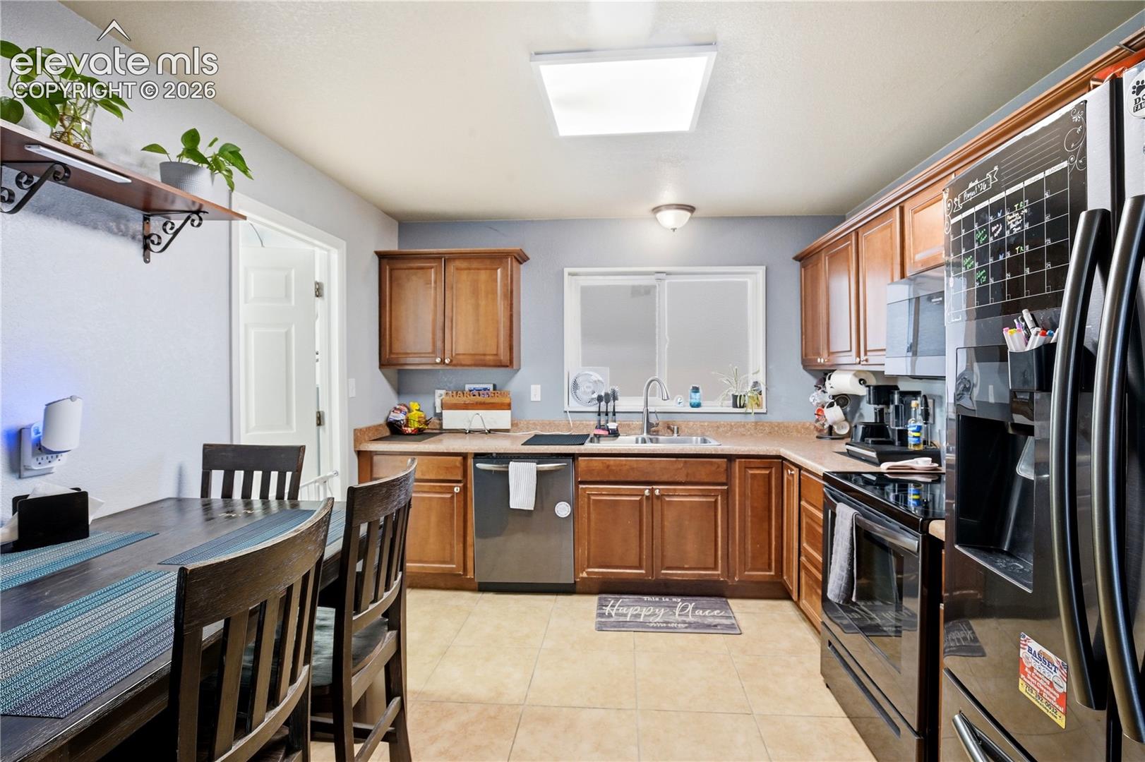 Listing photo 6 for 137 Steven Drive