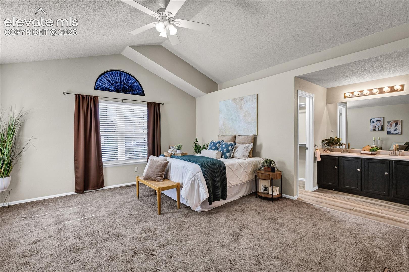 Listing photo 19 for 848 Regent Court