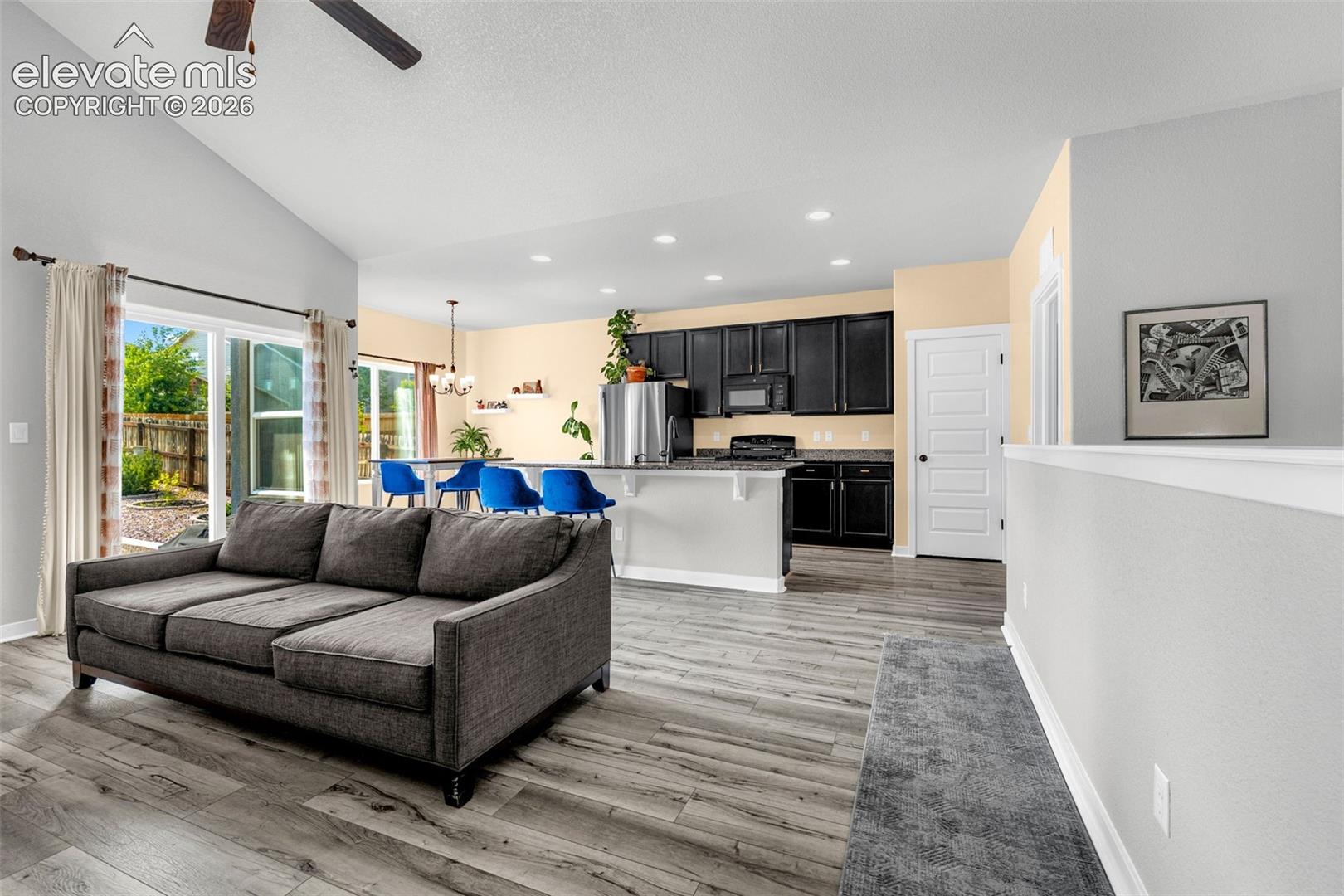 Listing photo 6 for 6898 Tullamore Drive