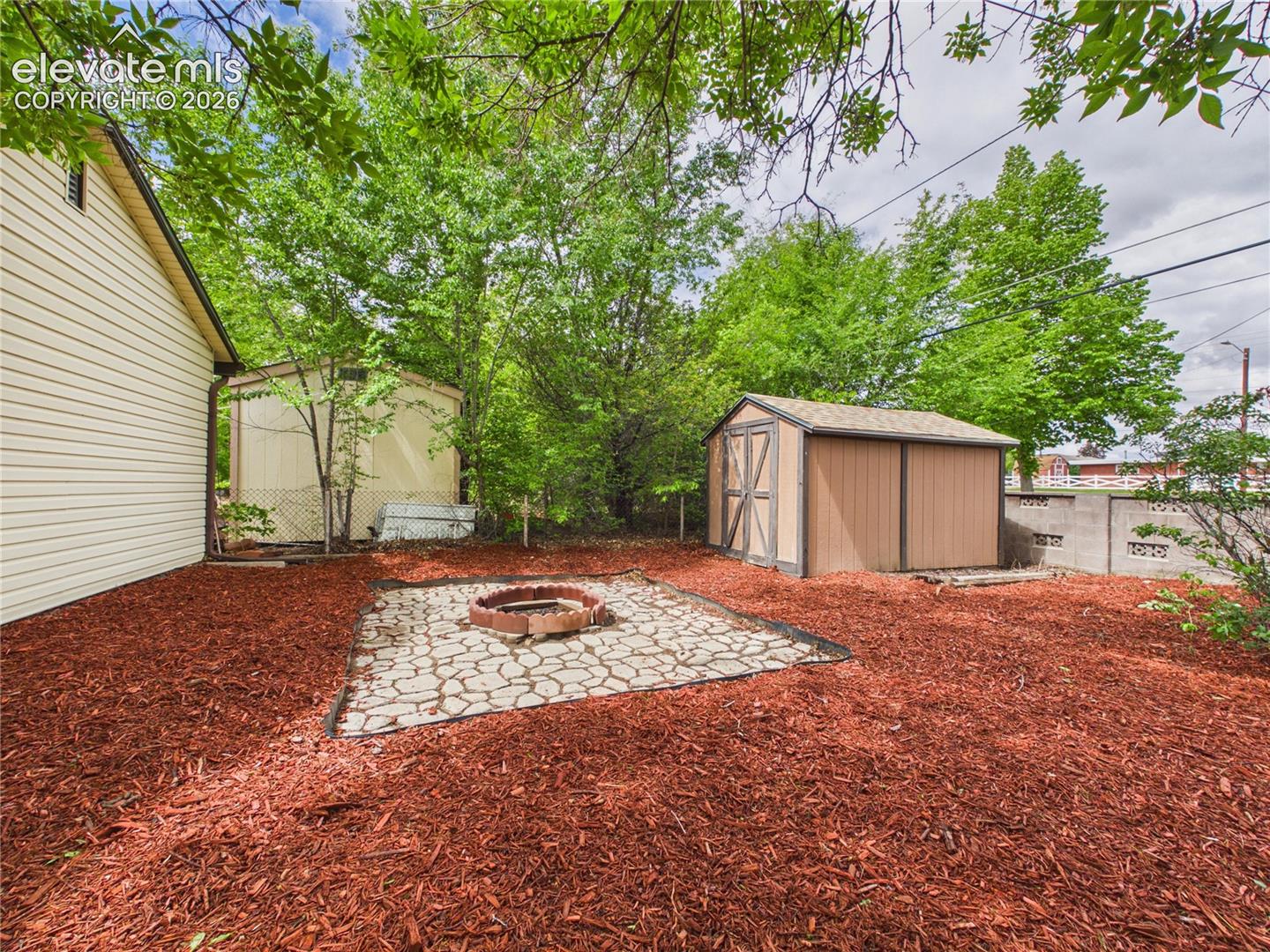 Listing photo 33 for 1615 Englewood Drive