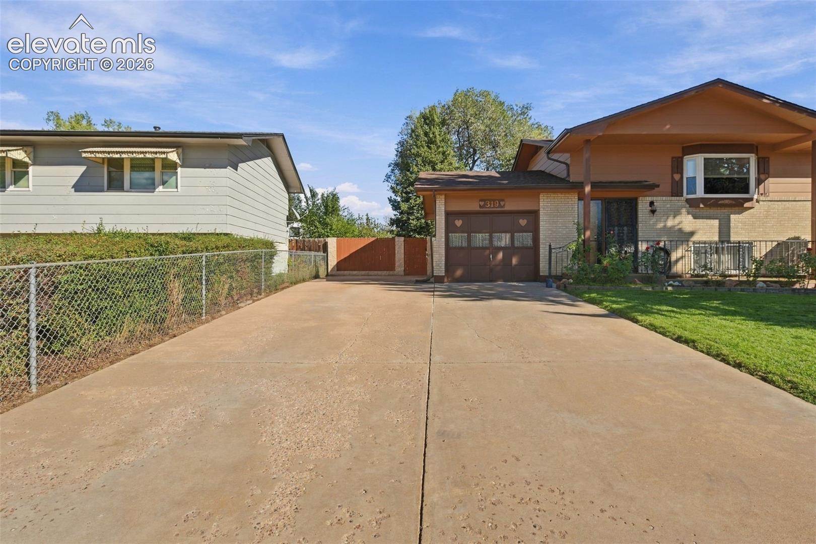Listing photo 37 for 319 Fairfax Street