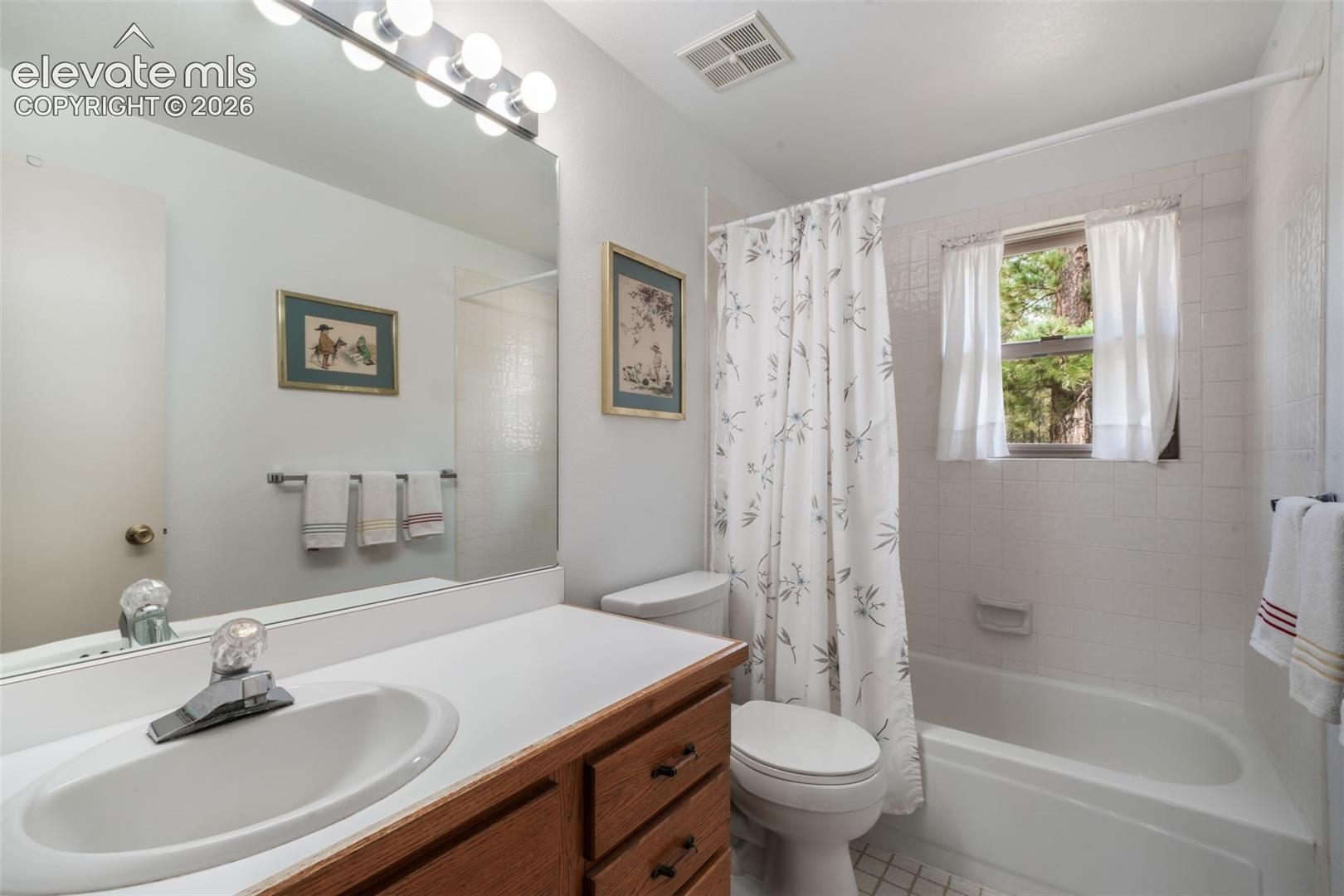 17715 Merryhill Court, photo 32