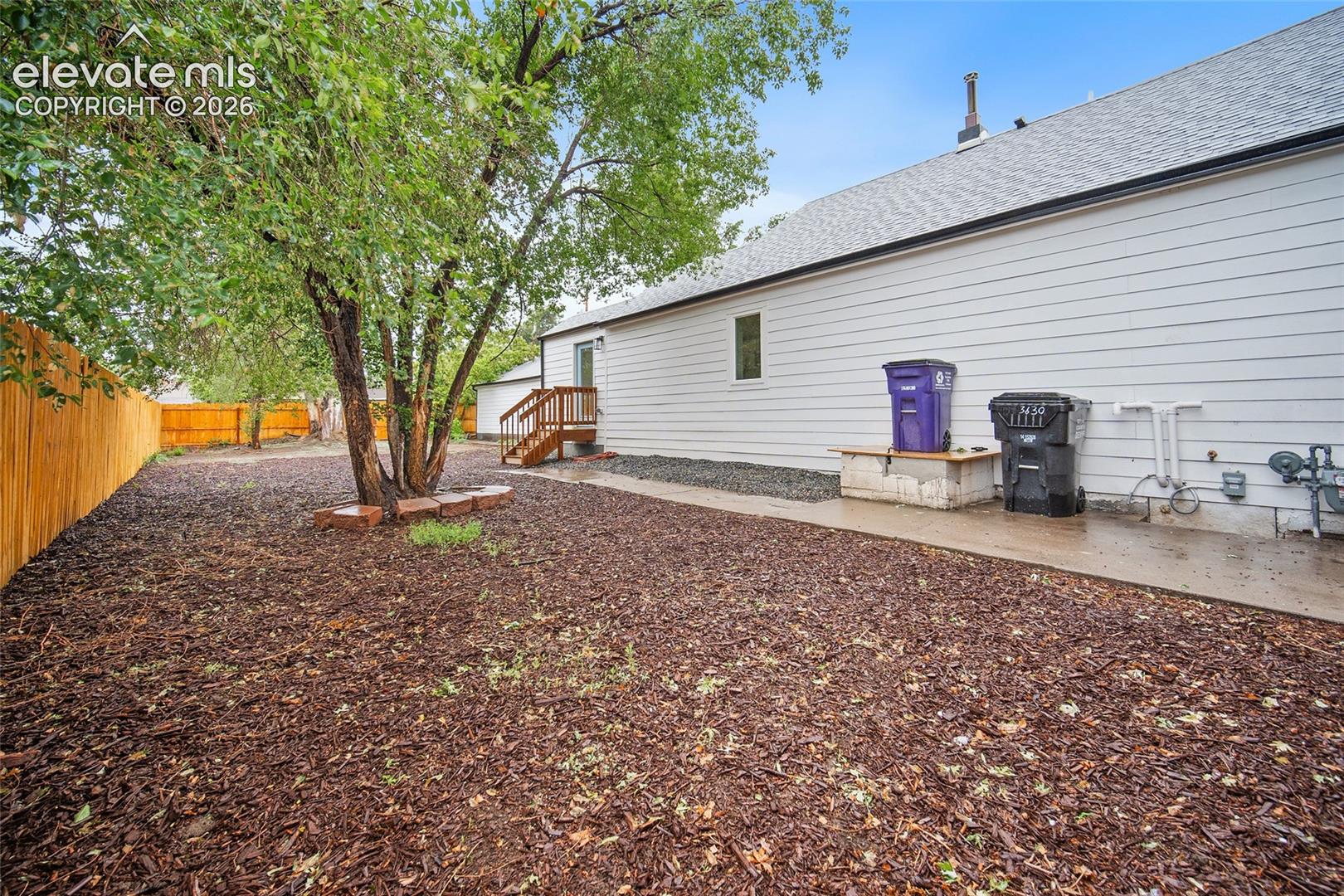Listing photo 31 for 3630 W Walsh Place