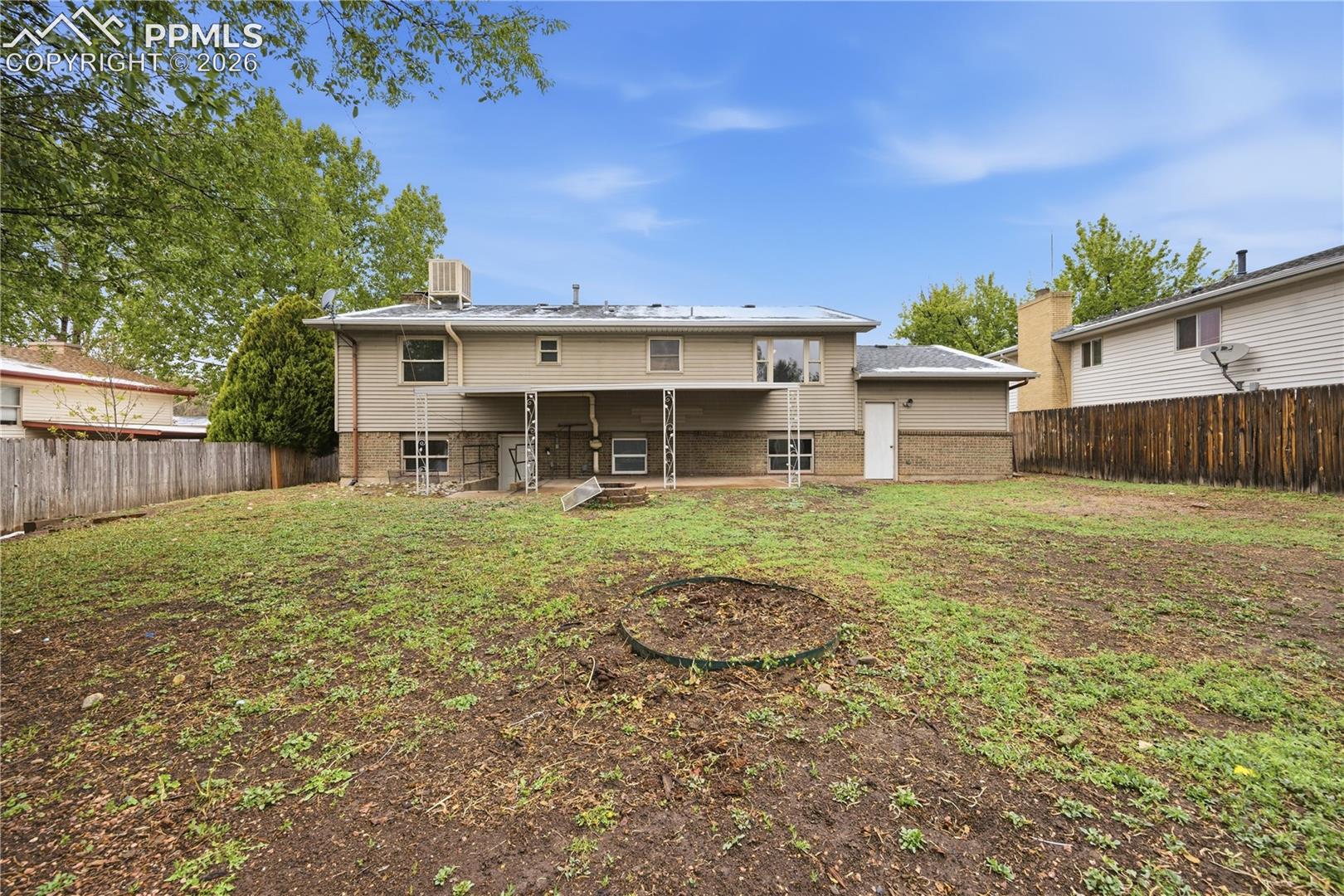 Listing photo 46 for 7165 Stowe Circle