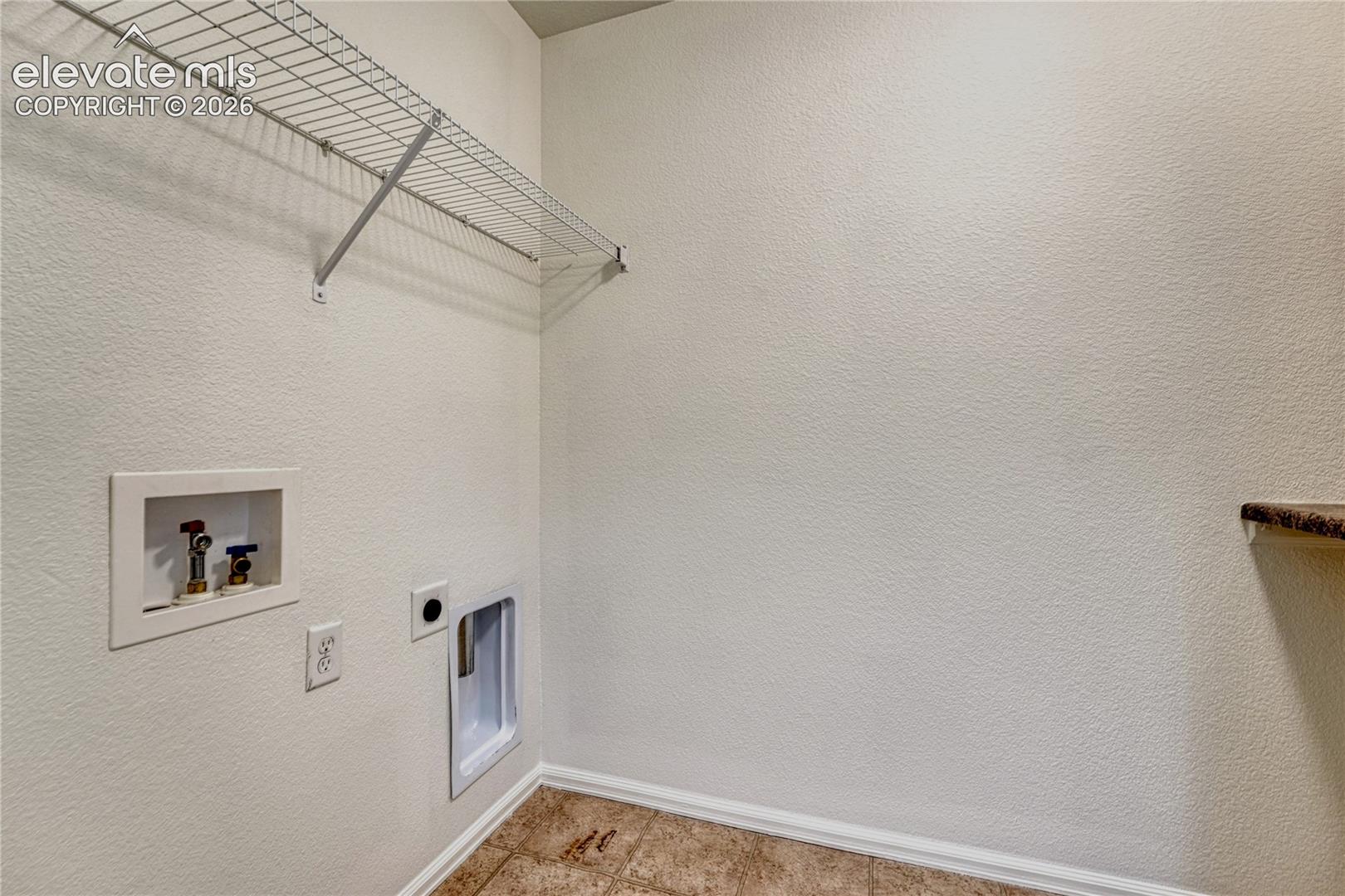 Listing photo 25 for 6020 Dancing Sun Way