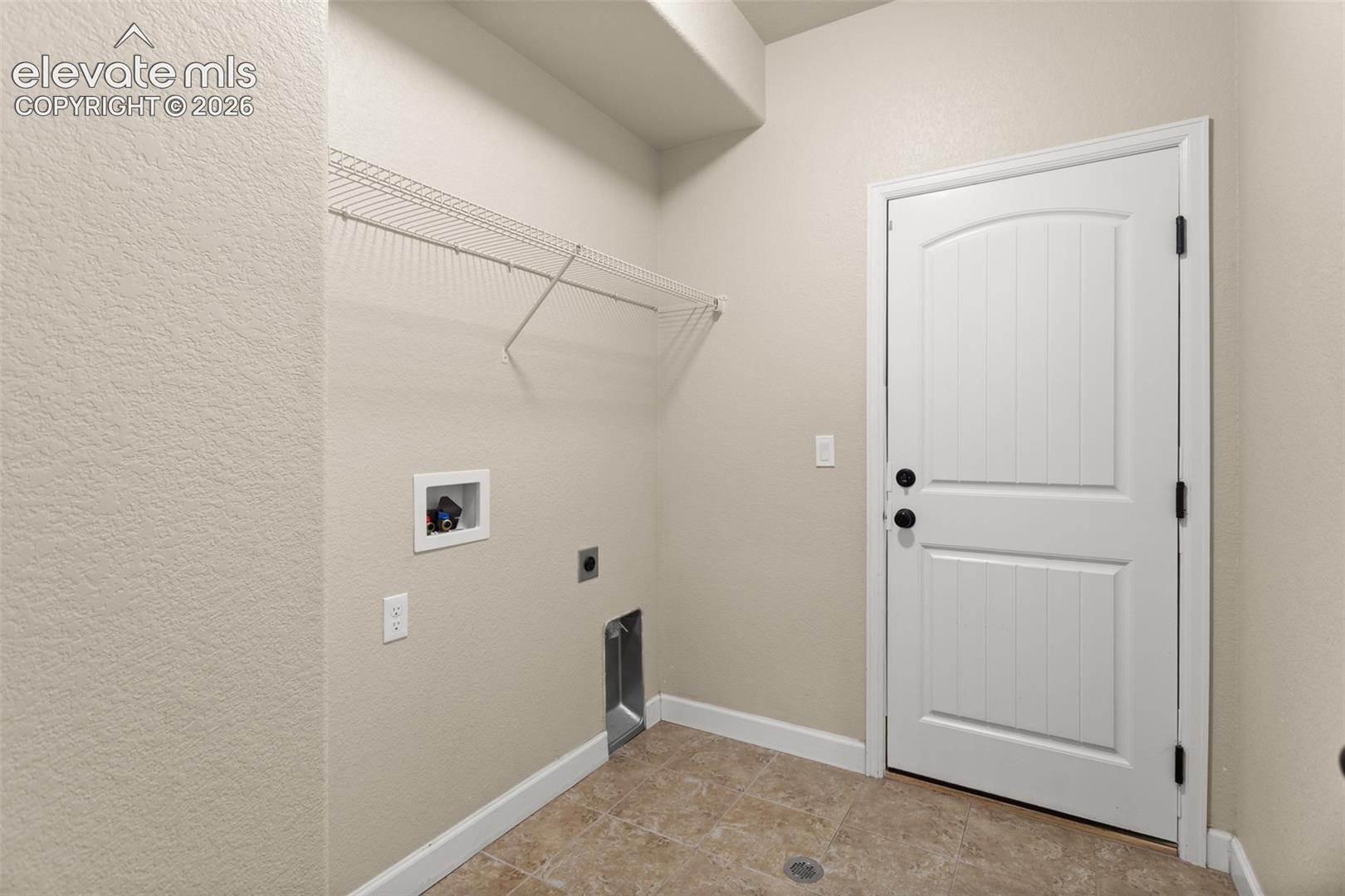 Listing photo 21 for 7551 Dutch Loop