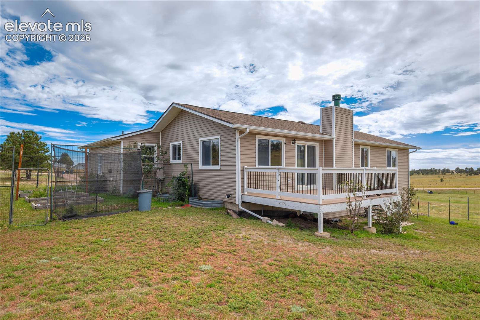 Listing photo 36 for 17650 Fremont Fort Drive