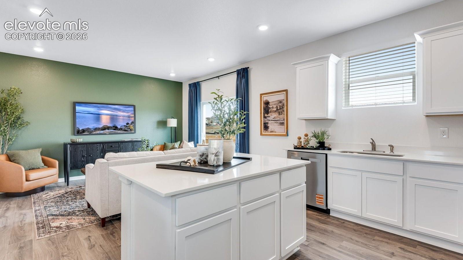 Listing photo 13 for 3675 Glenna Place