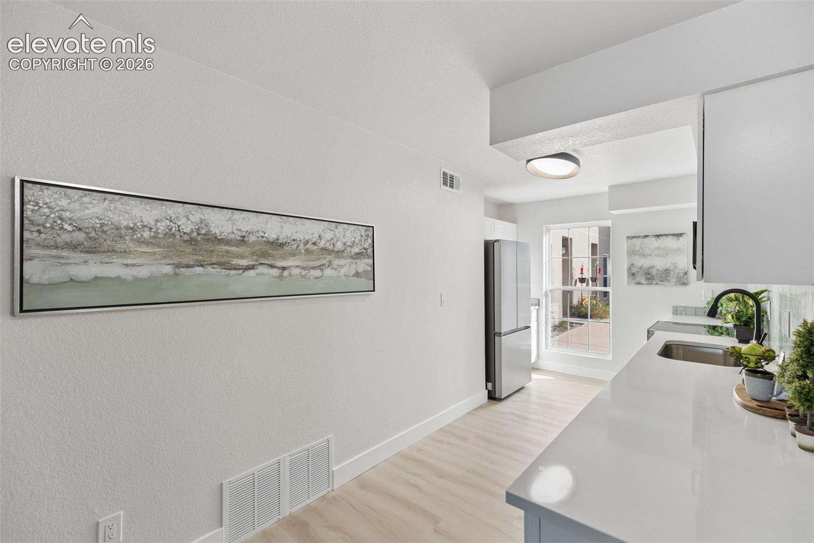 Listing photo 15 for 3130 Van Teylingen Drive F