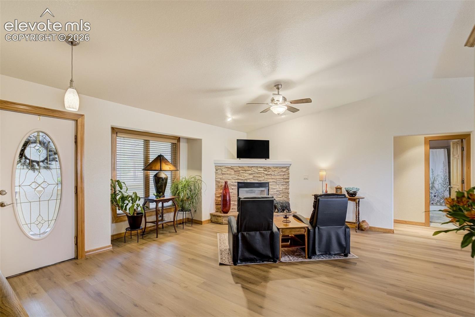 Listing photo 9 for 6285 Vessey Road