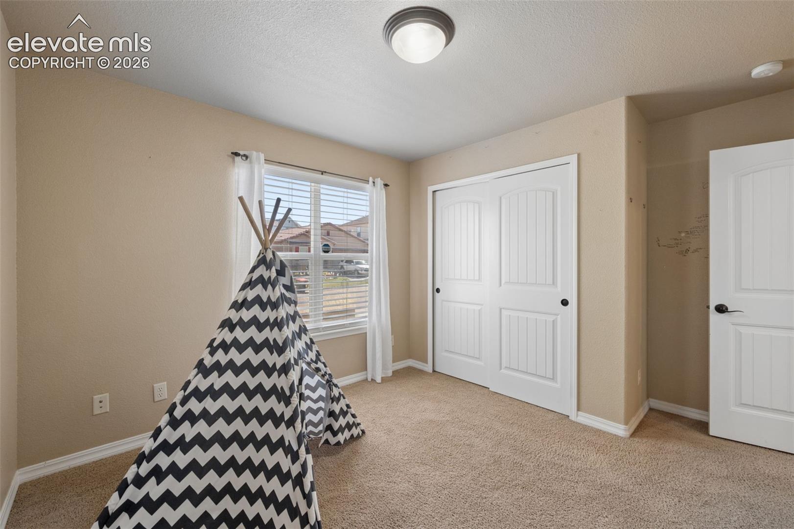 Listing photo 25 for 7966 Mount Hayden Drive
