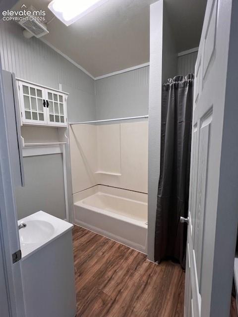 Listing photo 34 for 217 W Masonic Avenue
