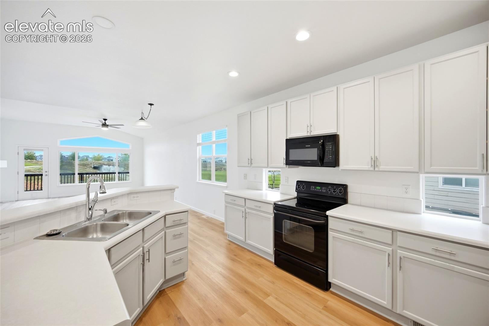 Listing photo 11 for 12354 Pine Valley Circle