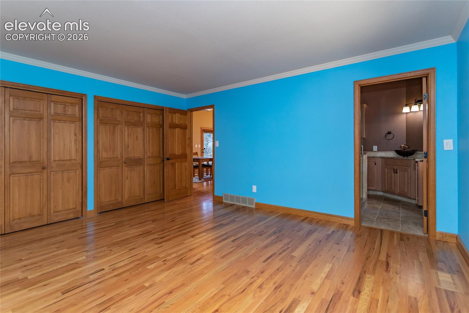 Listing photo 16 for 1325 Kings Crown Road
