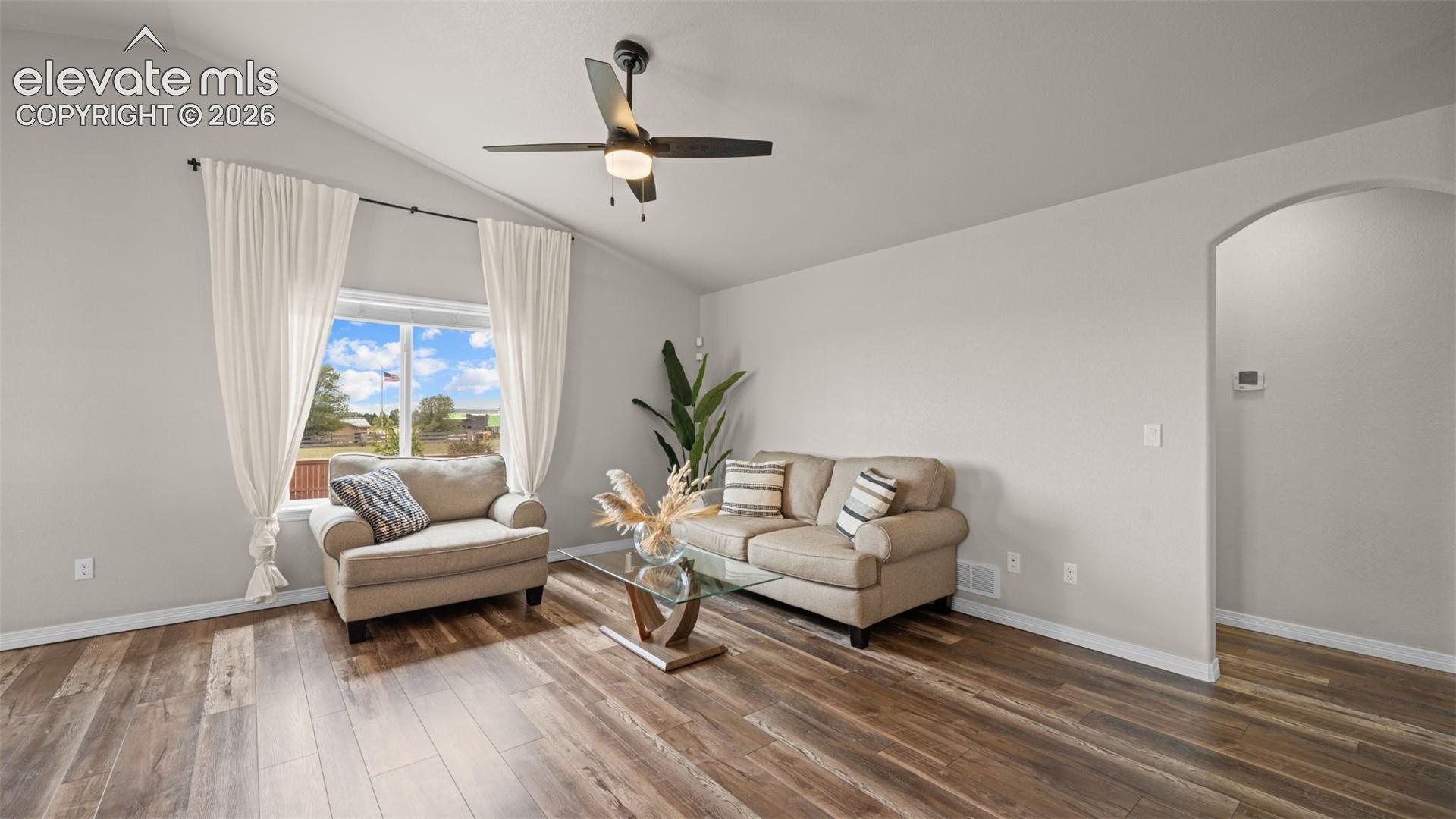 Listing photo 12 for 9420 Beryl Drive