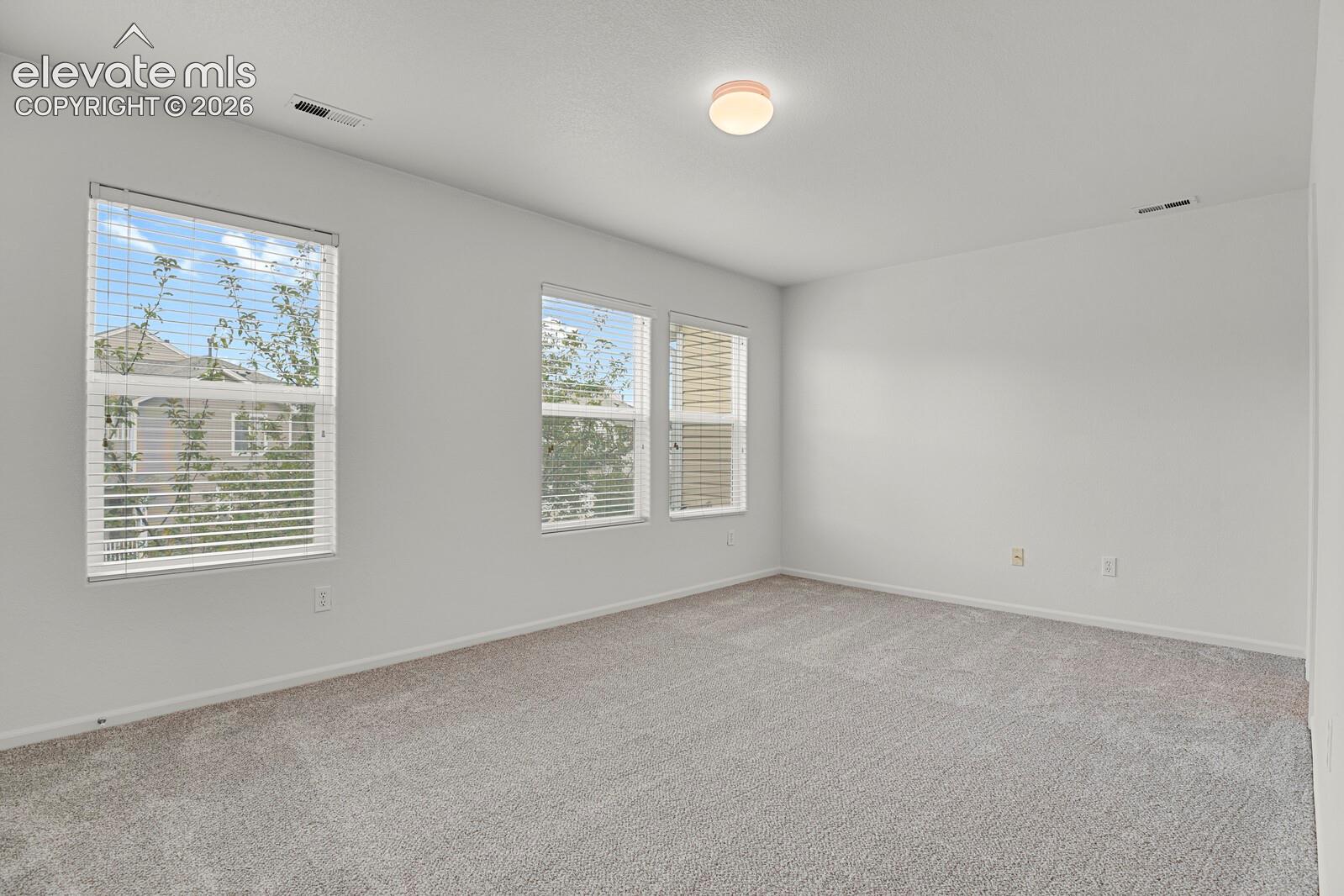 Listing photo 29 for 7770 Sandy Springs Point