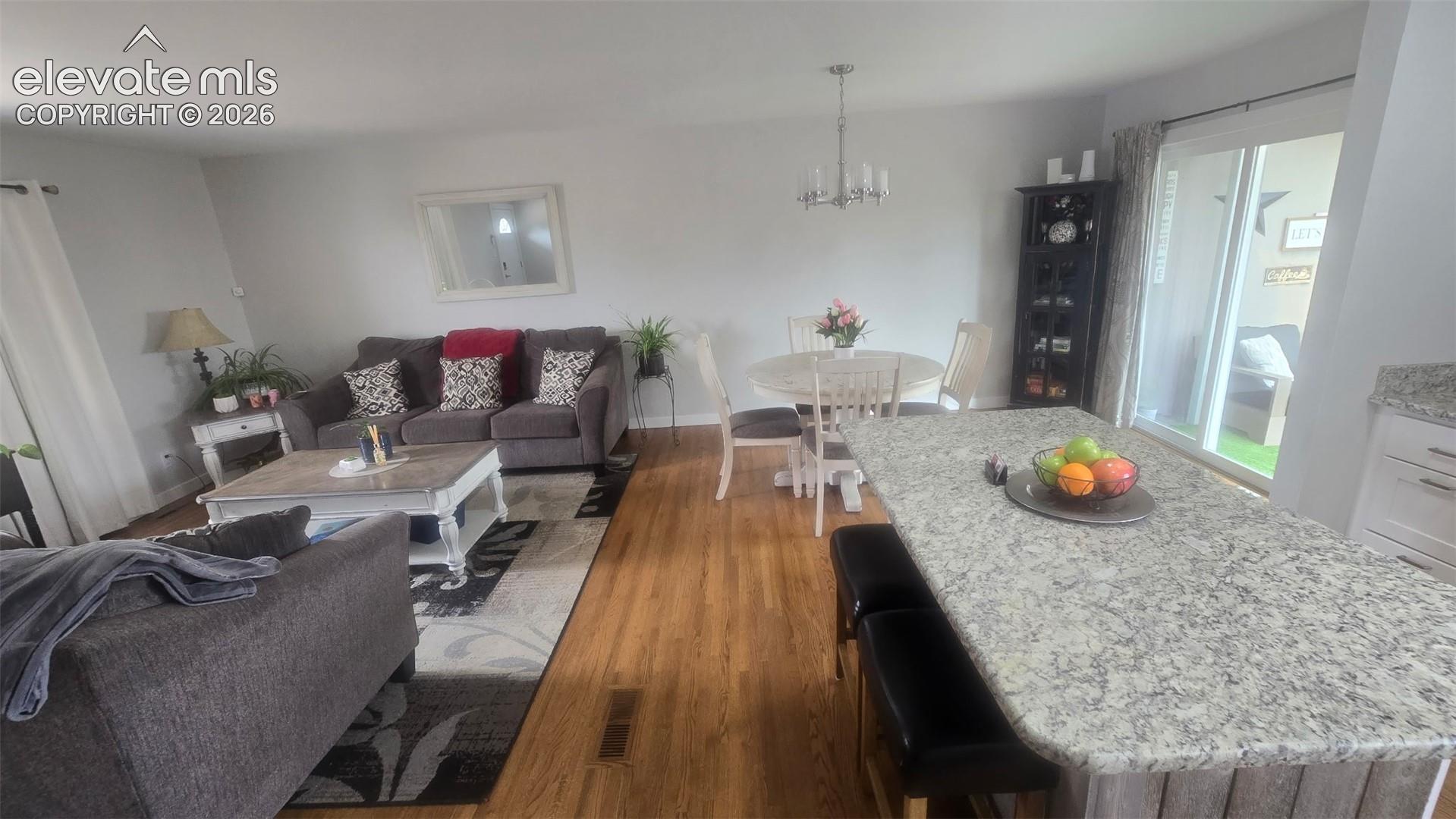 601 Crestridge Avenue, photo 2