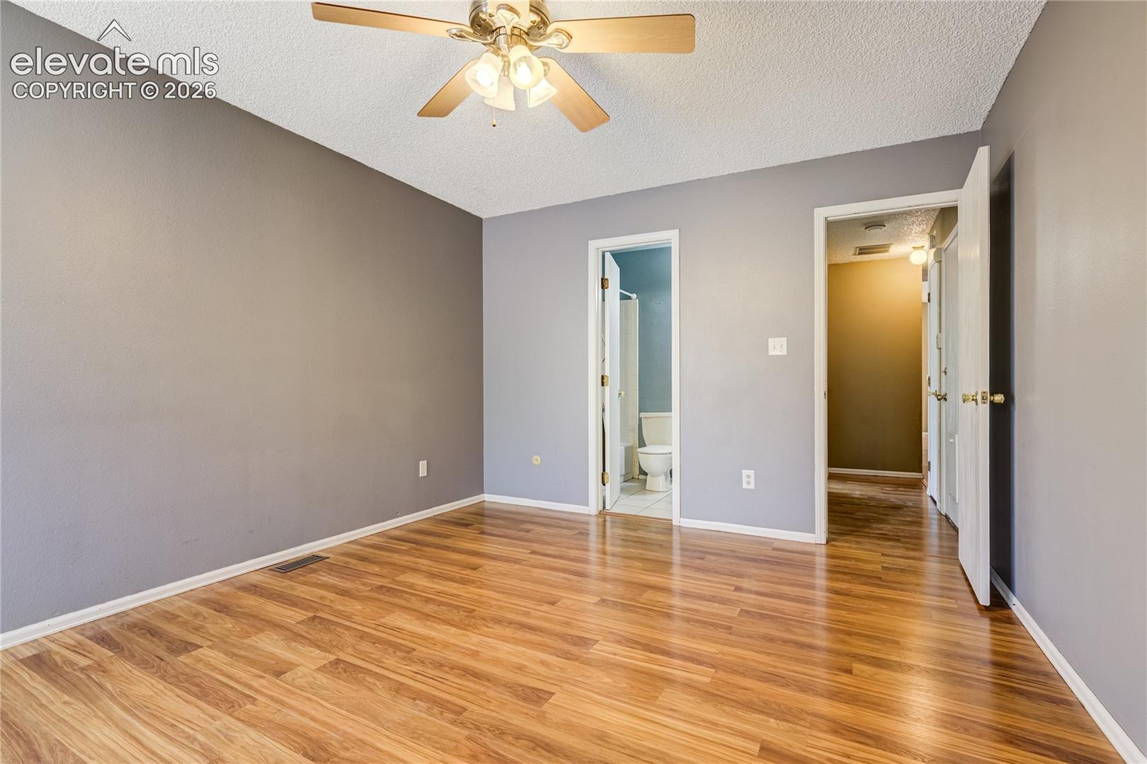 Listing photo 16 for 4875 Bluestem Drive