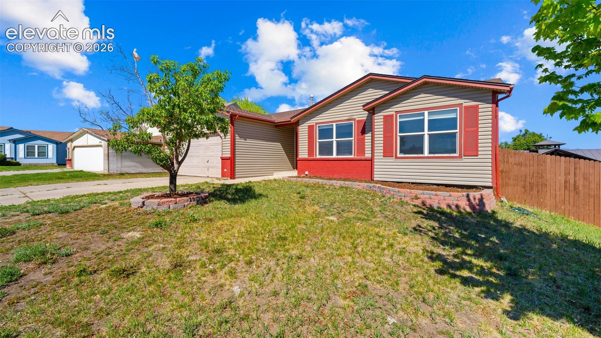 1180 Goodview Court — listing photo