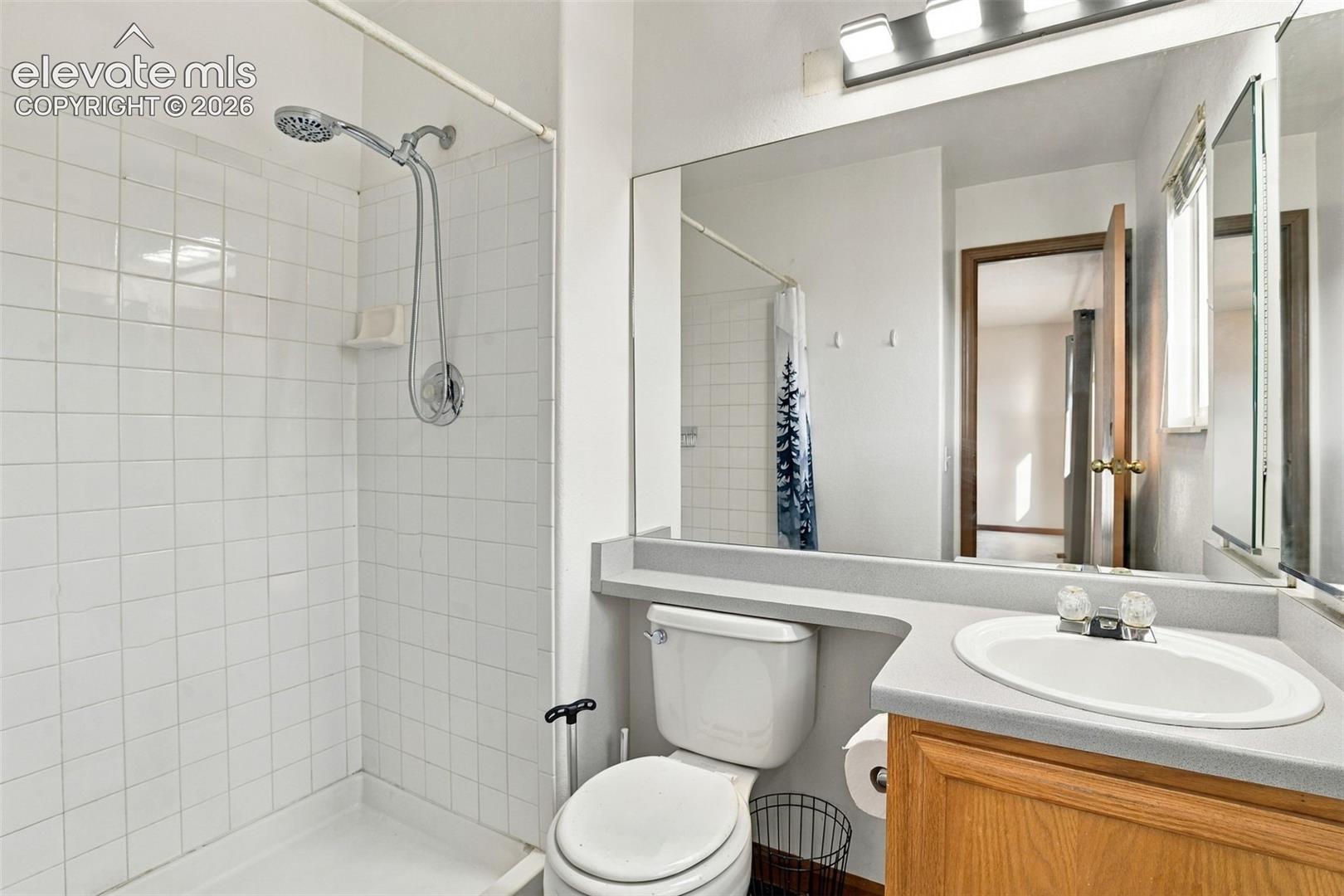 Listing photo 31 for 1040 Red Brooke Drive